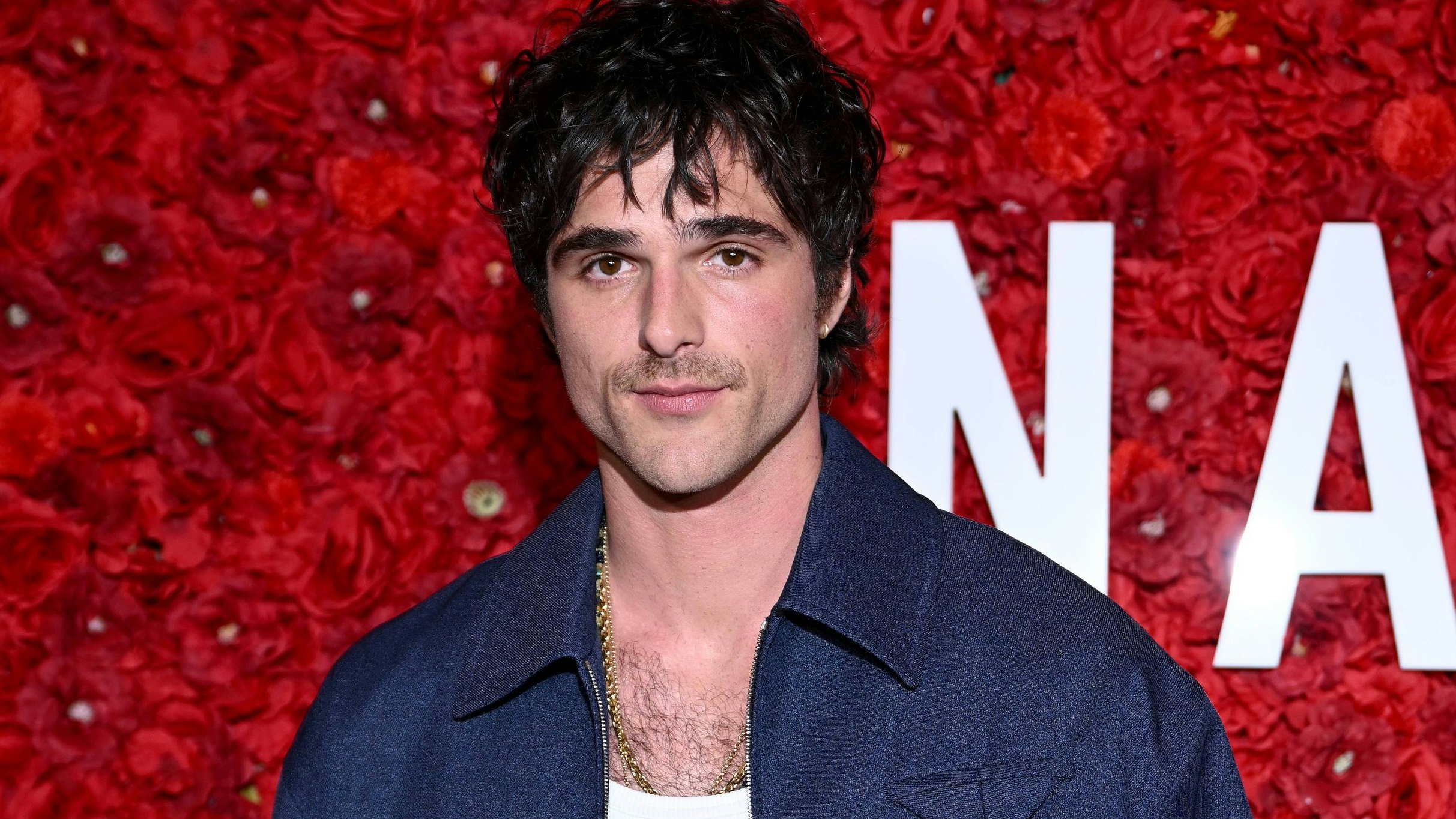 VIRA Broadcasting|Critics Praise Jacob Elordi’s Portrayal of Frankenstein’s Monster