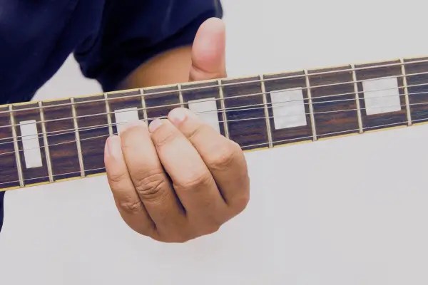 Bends para Iniciantes: Dominando a Técnica de Alteração de Notas no Violão
