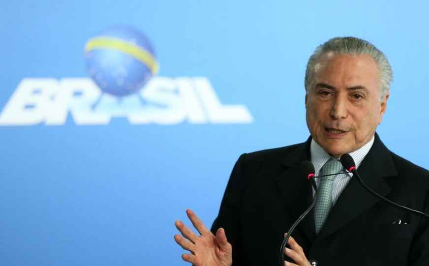 força policial contra caminhoneiros,greve dos caminhoneiros,paralisação dos caminhoneiros,violência contra os caminhoneiros,uso de forças federais para desbloquear rodovias