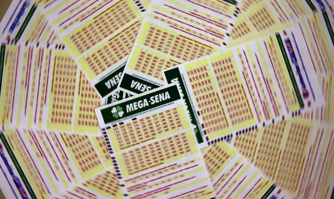 Mega-Sena,mega sena,megasena,concurso 2.420 da Mega-Sena,sorteio mega-sena,loteria,resultado megasena,resultado mega sena,resultado mega-sena