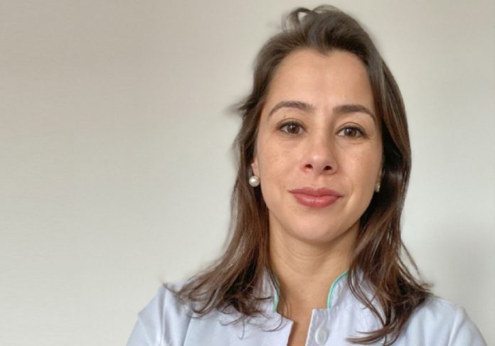 professora Juliana Inaba