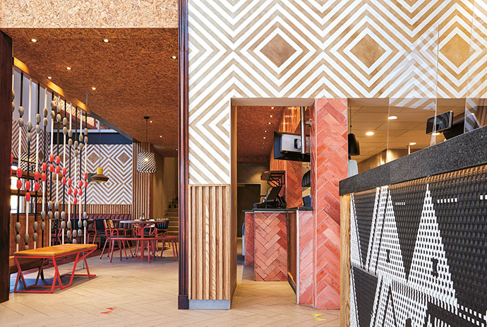 pic Nando's Restaurant Interior visi