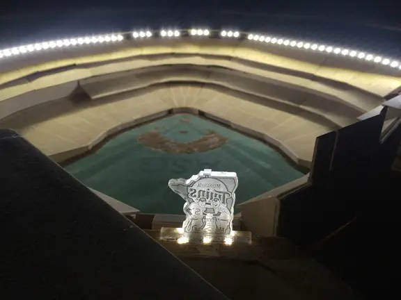 3D target field poker table lights