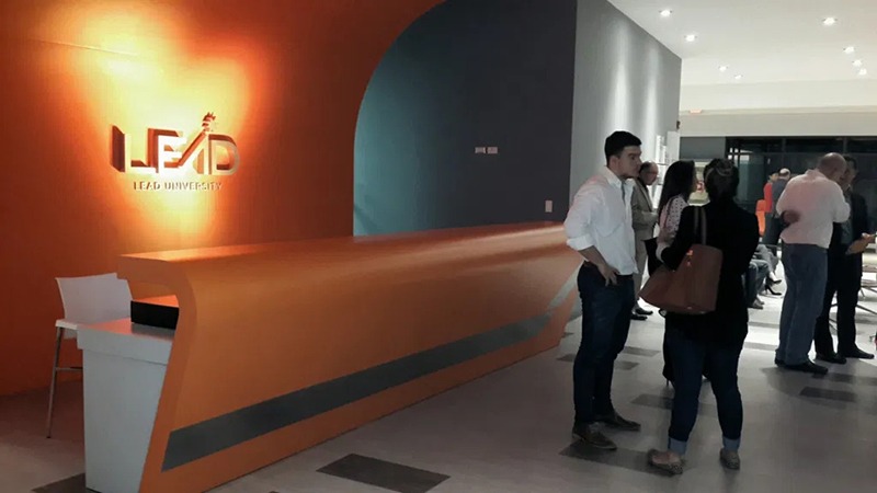 Oportunidad: Disponibles 140 becas de ¢1 millón para estudiar carreras técnicas de 6 meses de ciencia y tecnología