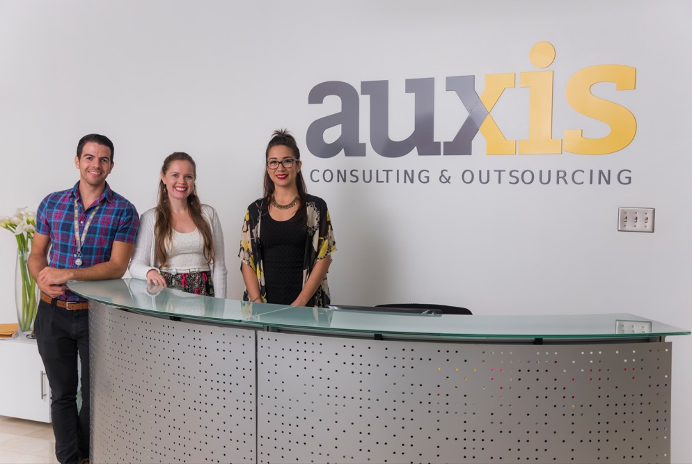 Operaciones de servicios de Auxis crecen en Costa Rica con nueva oficina y 100 nuevos puestos de trabajo para lo que resta del año