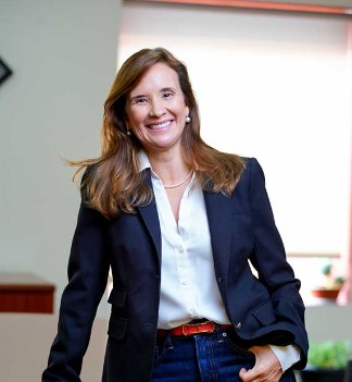 Ana Gisela Sánchez se convierte en la primera mujer Presidenta Ejecutiva del BCIE