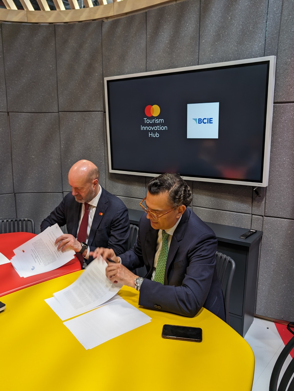 BCIE y Mastercard unen fuerzas para impulsar la innovación y digitalización en Centroamérica y República Dominicana