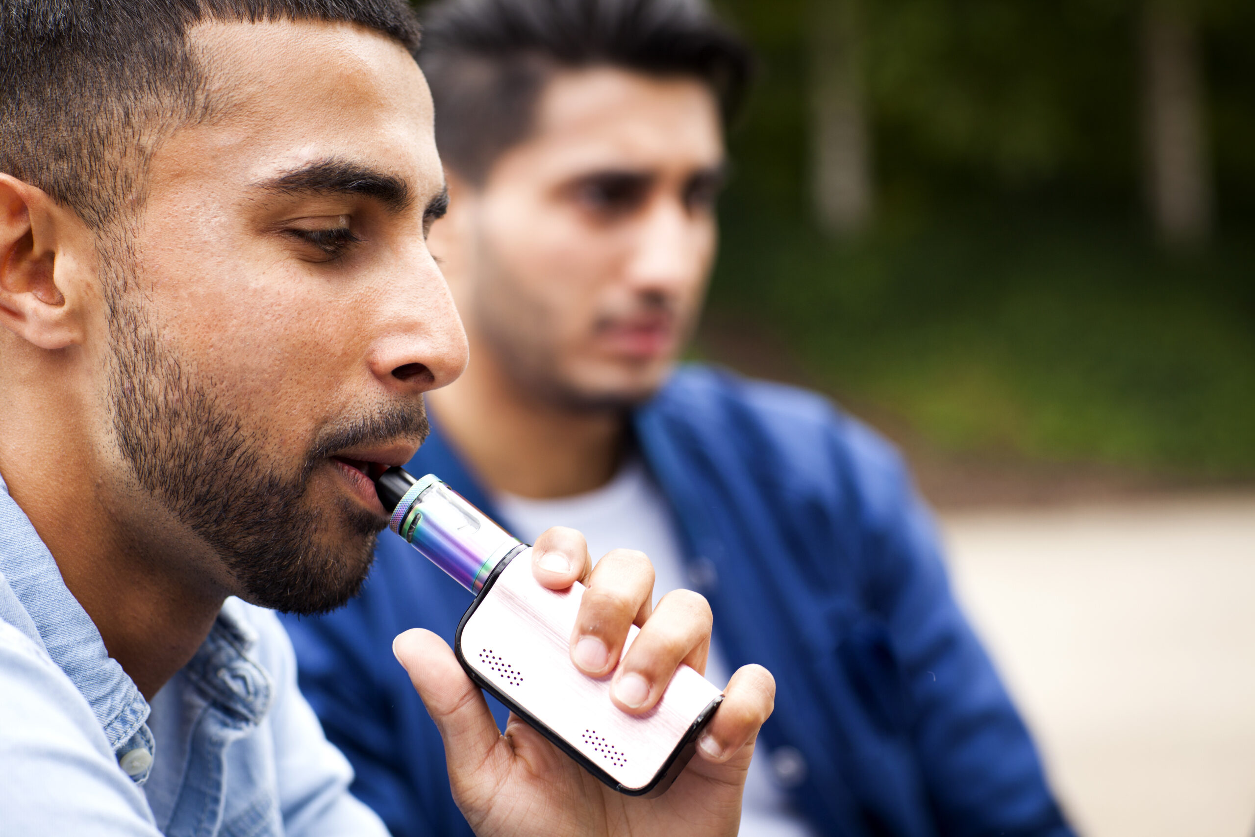 Especialistas afirman que el vapeo es dañino y muy adictivo