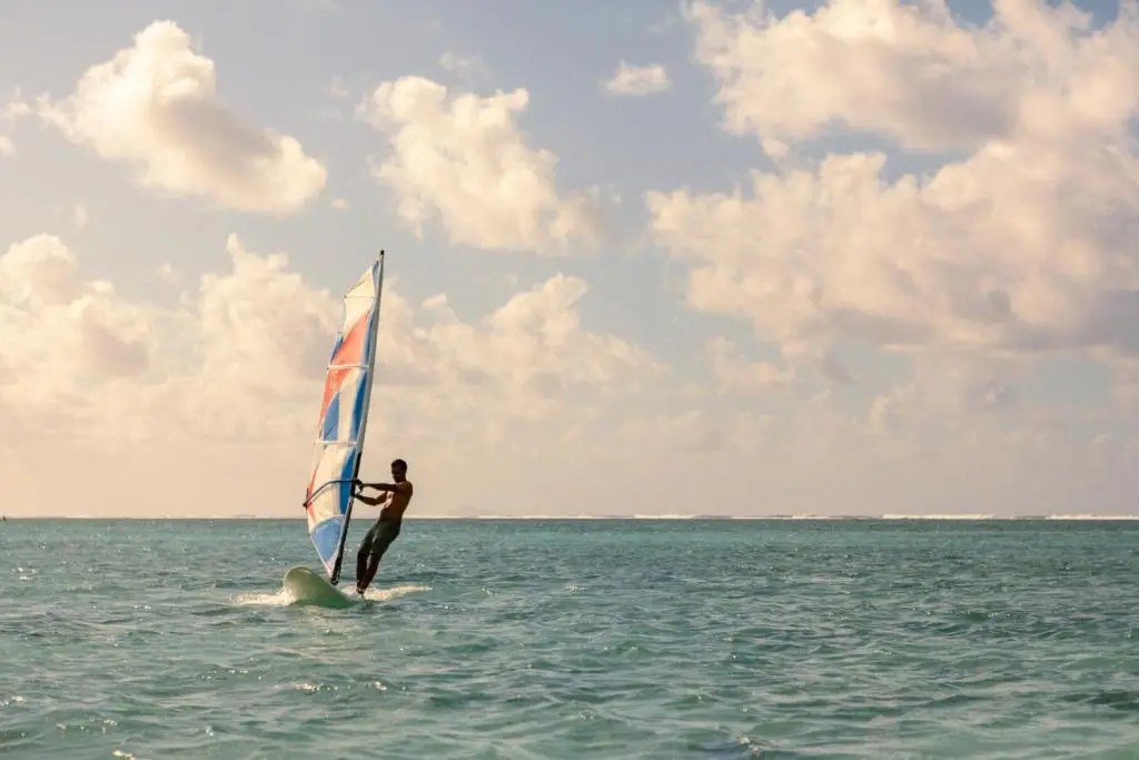 windsurf voile hotel ambre