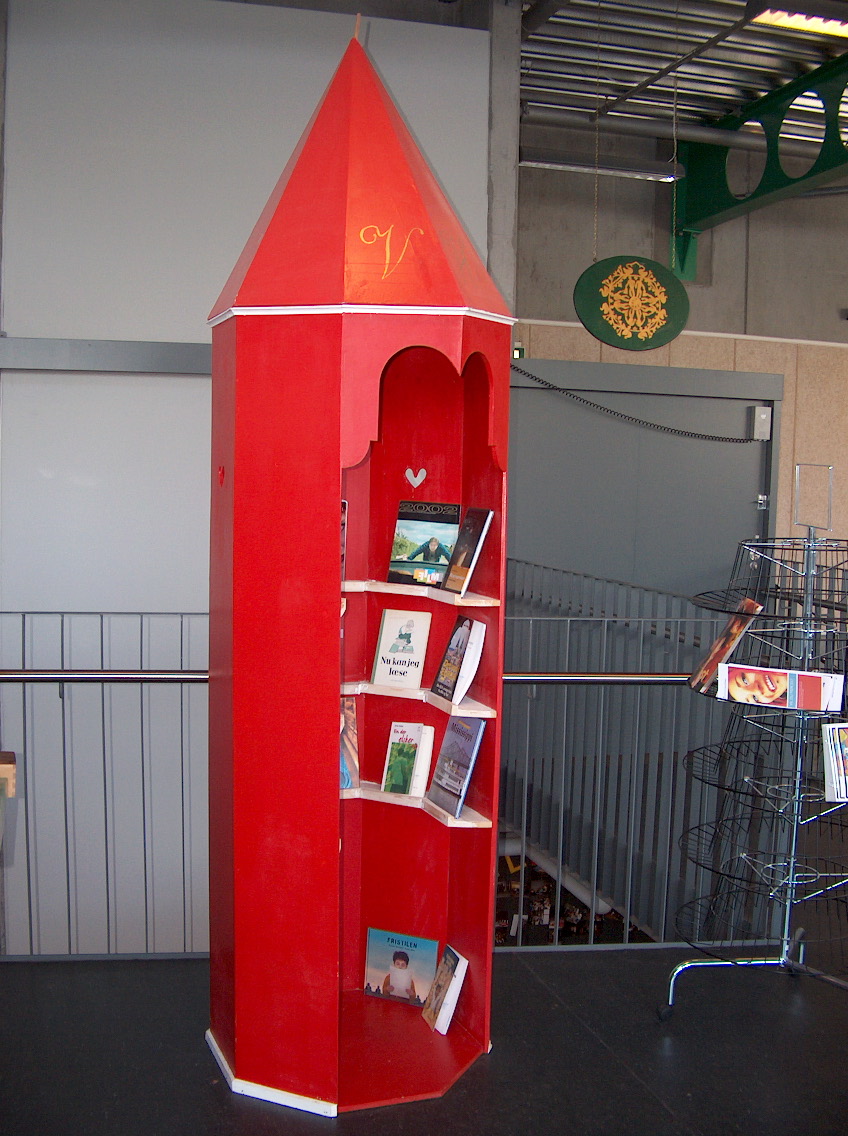 Esbjerg startede med at tabe sine første to kampe, men har vundet alle siden. H.C. Andersen udsmykning pÃ¥ Hunderupskolen i Odense