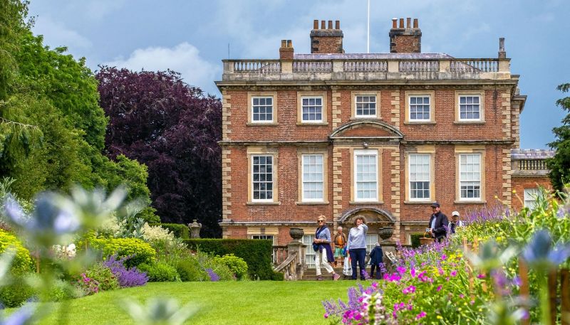 Ripon - Creative Full HD Vintage Arts | Free Download