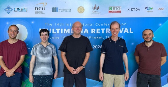 Home Visual Computing Group - Vintage Illustrations - Classic Ultra HD Collection