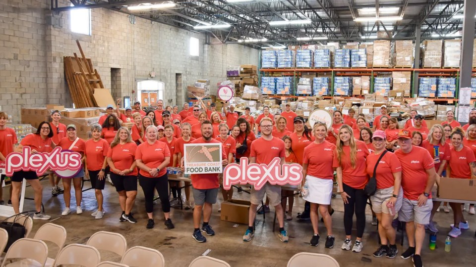 Plexus realiza una donación y compromete a más de 100 de sus distribuidores en la distribución de las ayudas