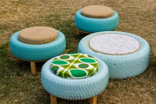 Pneus Reciclados na Construção de Móveis e Estruturas para Pequenos Espaços