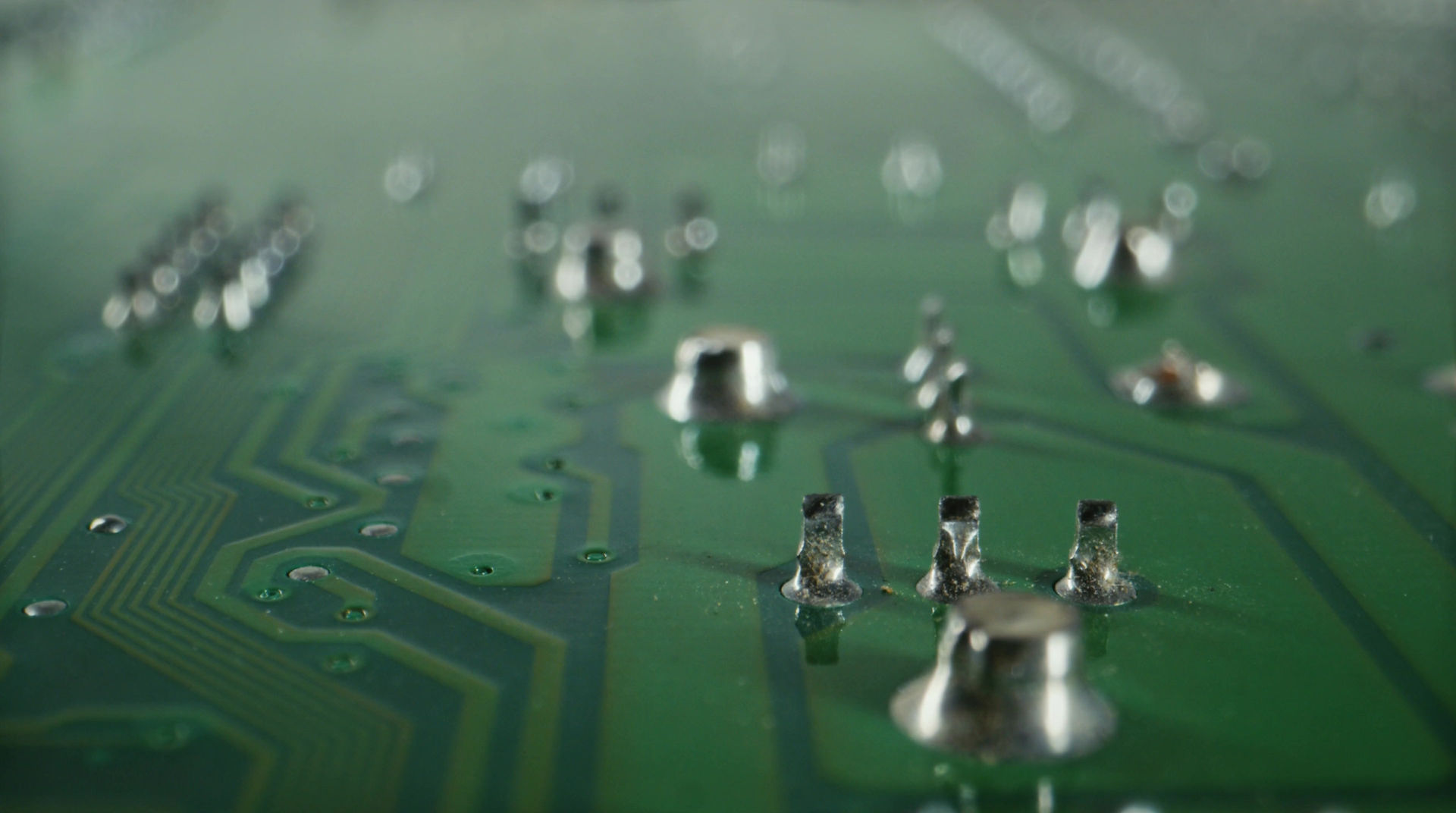 Harnessing 2-Phase Immersion Cooling for Enhanced AI Performance