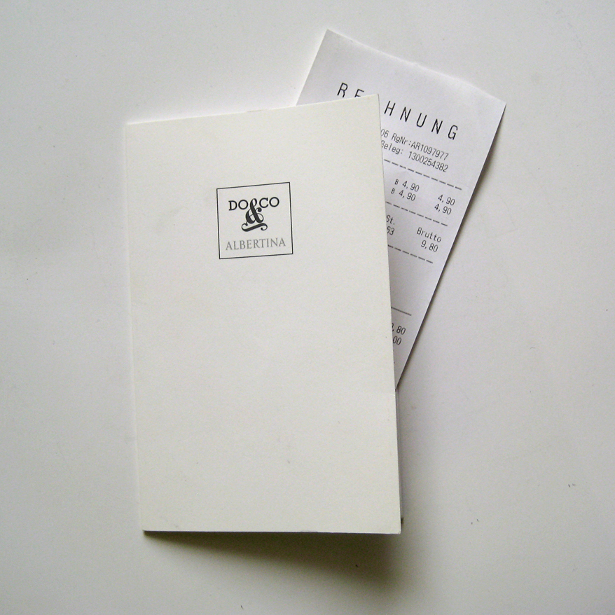 Hochwertige Rechnung für zwei Tässchen Kaffee