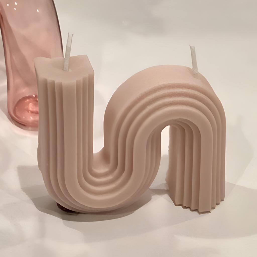 S scented candle light pink