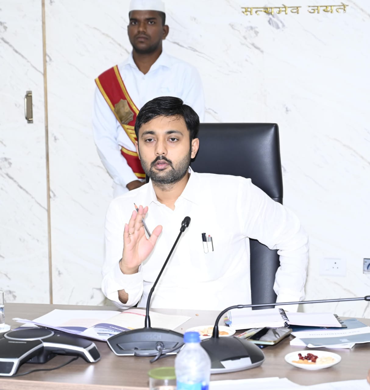 సదరం ధ్రువీకరణ పత్రాలకు  స్లాట్ బుక్ ప్రారంభం