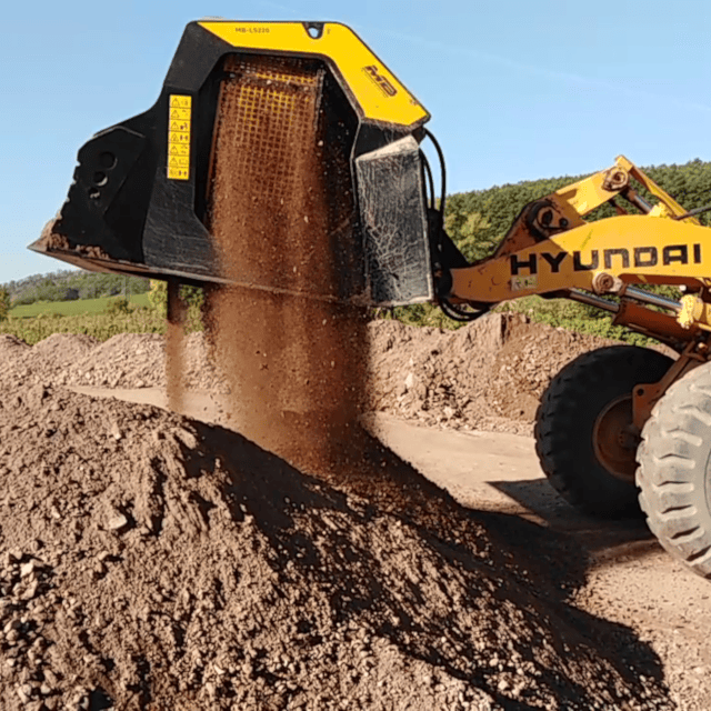 MB Crusher MB-LS220 S2