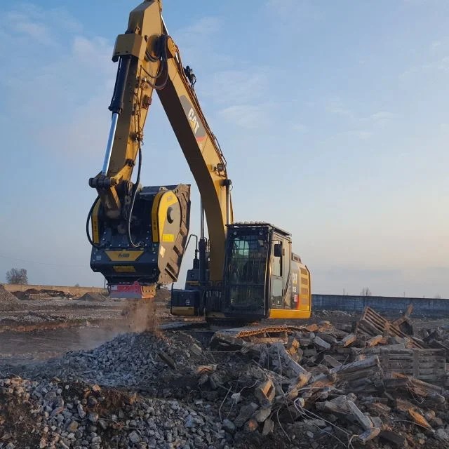 MB Crusher BF90.3 S4