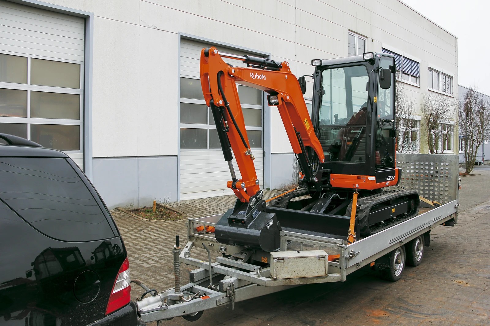 Kubota U27-4