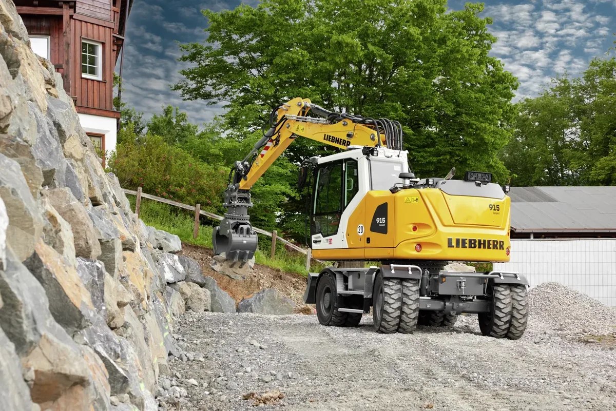 Liebherr A 915 Compact Litronic