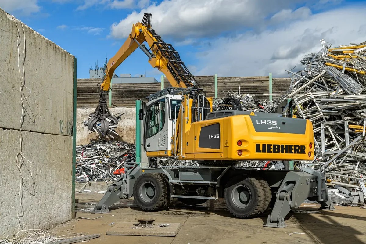 Liebherr LH 35 M Industry Litronic