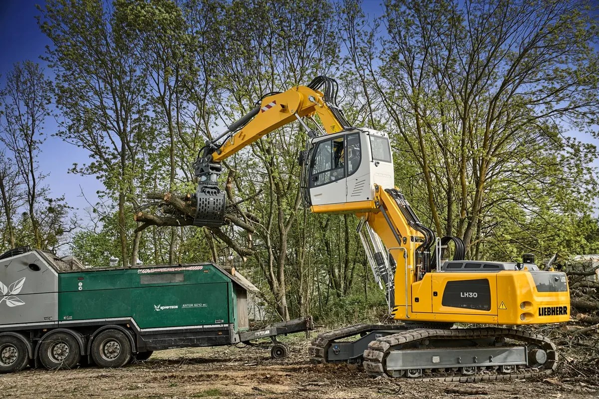 Liebherr LH 30 C Industry Litronic