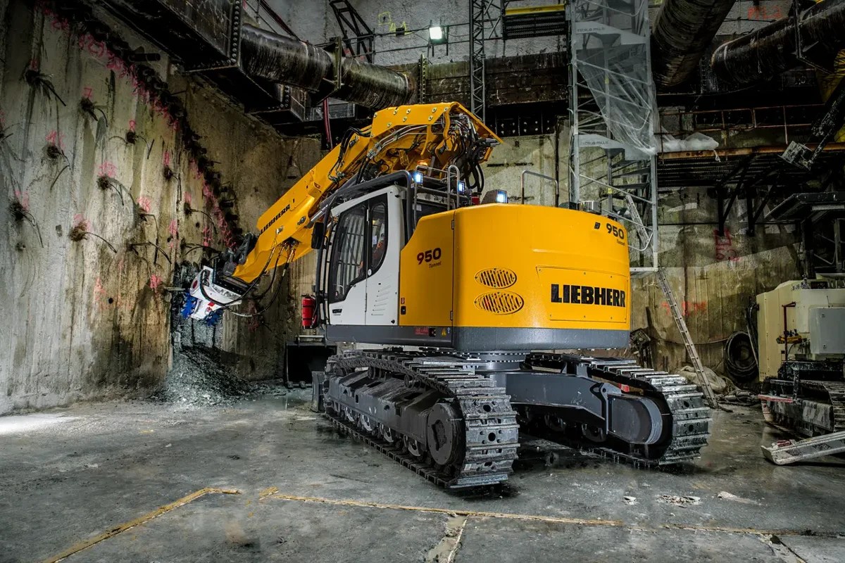 Liebherr R 950 Tunnel Litronic