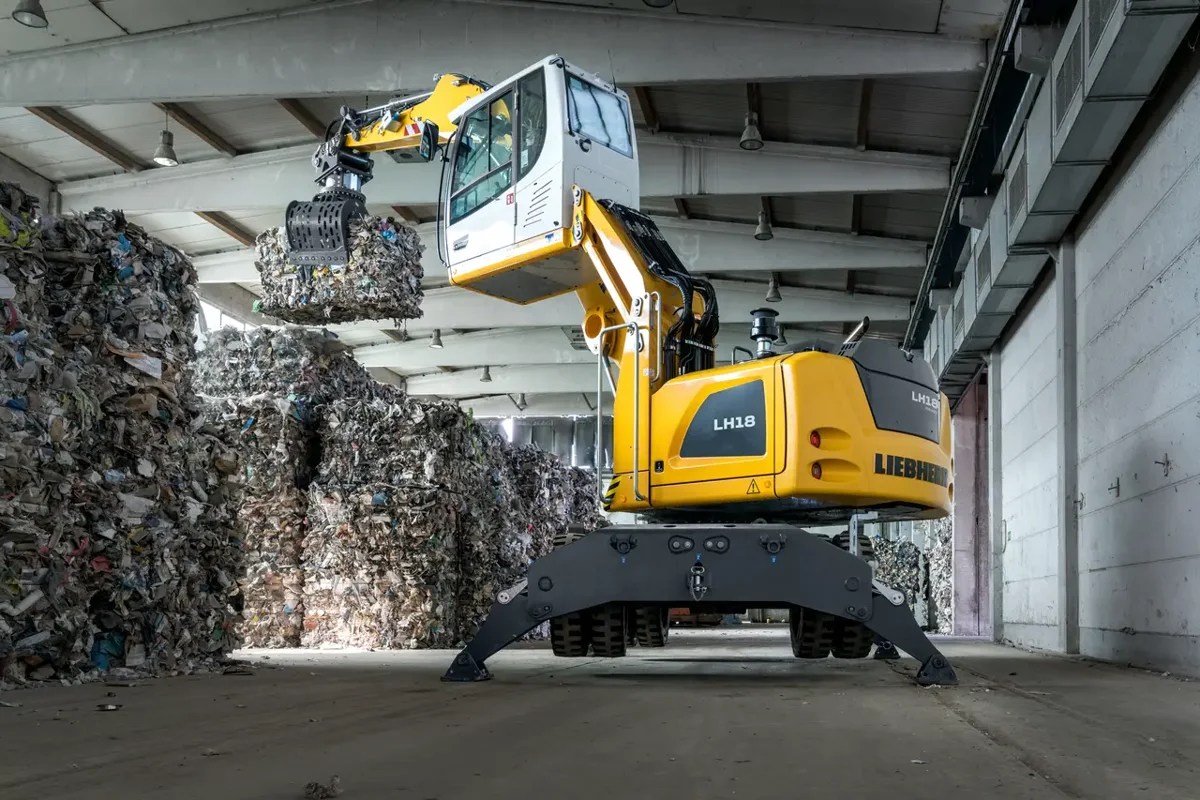 Liebherr LH 18 M Industry Litronic
