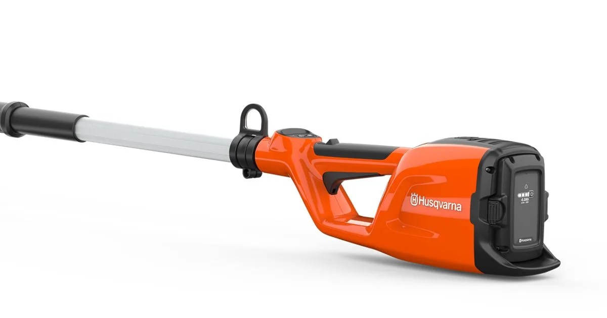 Husqvarna Potatore ad asta Husqvarna 120iTK4-P - con batteria e caricabatterie