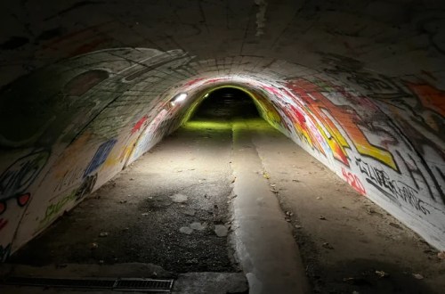 der Tunnel im Heimatdörfchen