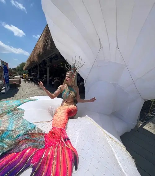 Φουσκωτό LED κοχύλι σε beach bar εκδήλωση