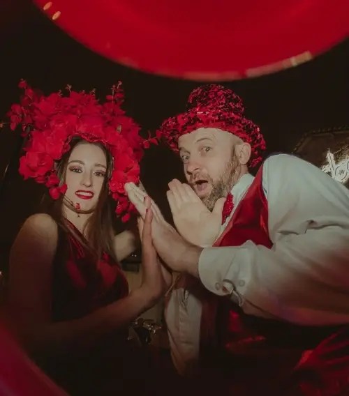 stiltwalker_valentines_day_event_04