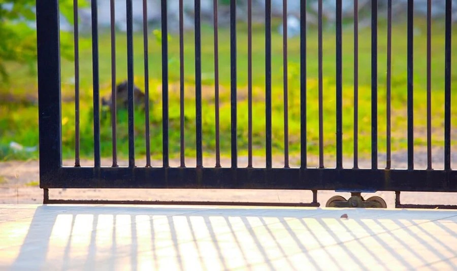 Pros and Cons of a Chain vs Rack System For a Sliding Gate