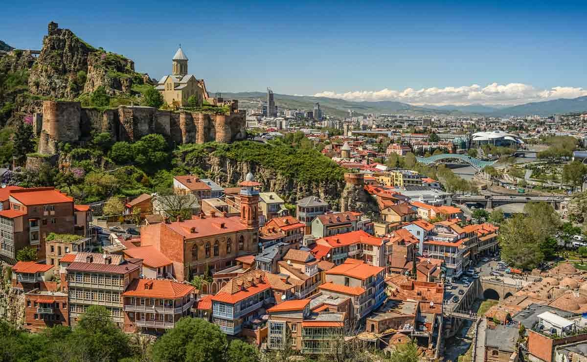 Прибытие в тбилиси, размещение в отеле blossom inn tbilisi 4*, отдых. Novogodnij Tur Tbilisi Batumi