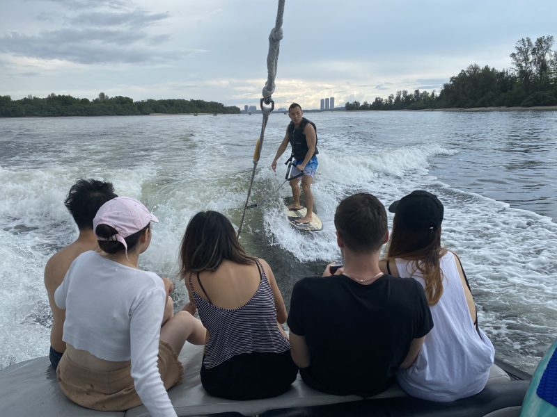 beginners guide to wakesurfing