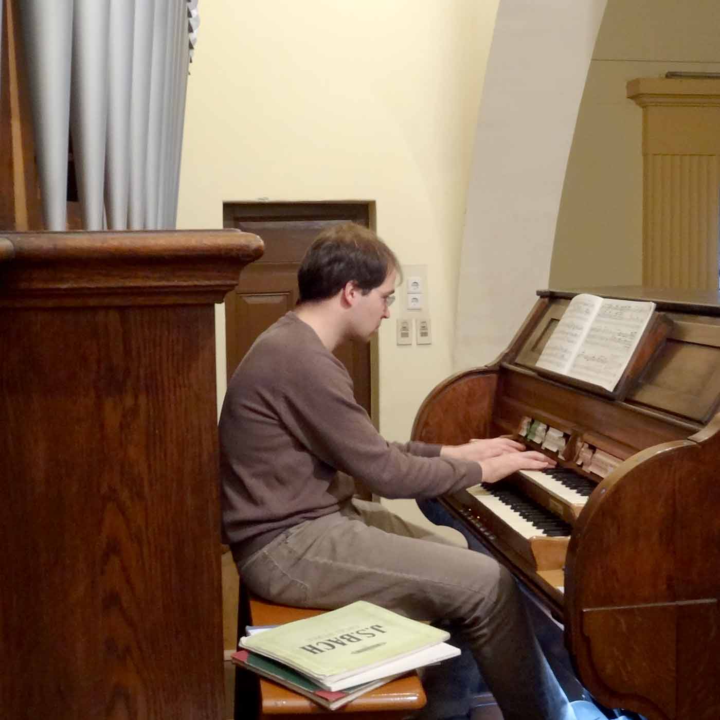 Matthias neumann, professor für orgel an der hochschule für evangelische kirchenmusik in bayreuth und an der hochschule für musik und theater in hamburg,. Opus 1668 Kairo