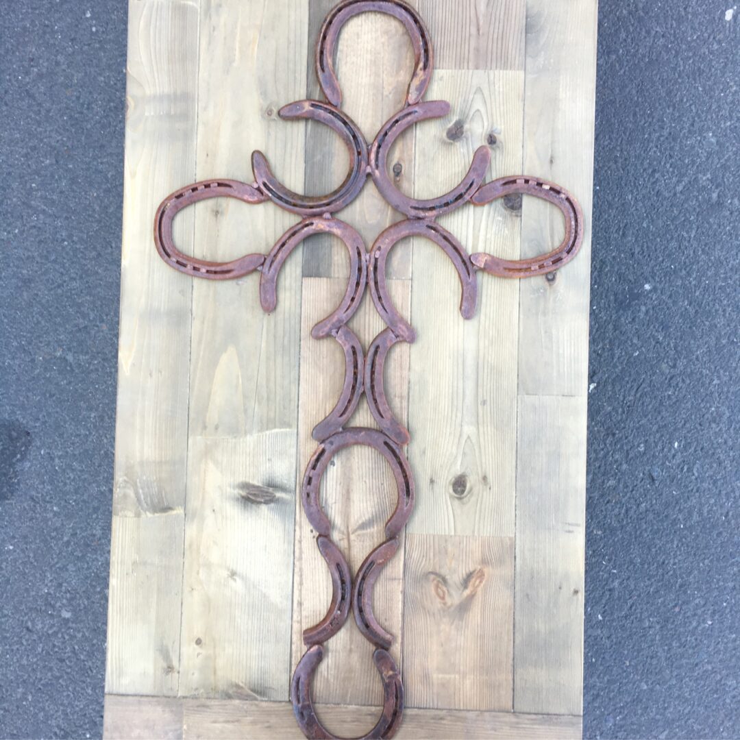 Horseshoe Cross