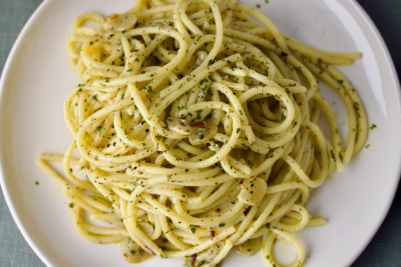 Capellini Aglio Olio E Peperoncino: The 20-Minute Italian Delight That ...