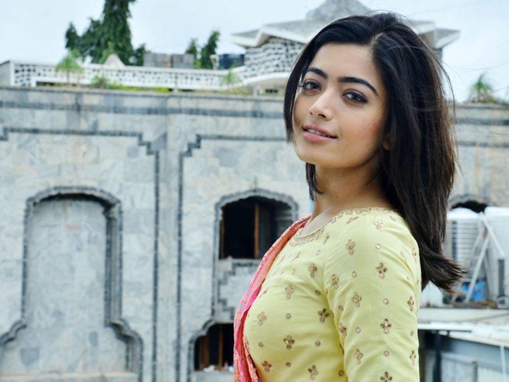 We have instructions to fix the not working issue, loading problems or the common black . Rashmika Mandanna Wallpapers Top Free Rashmika Mandanna Backgrounds Wallpaperaccess