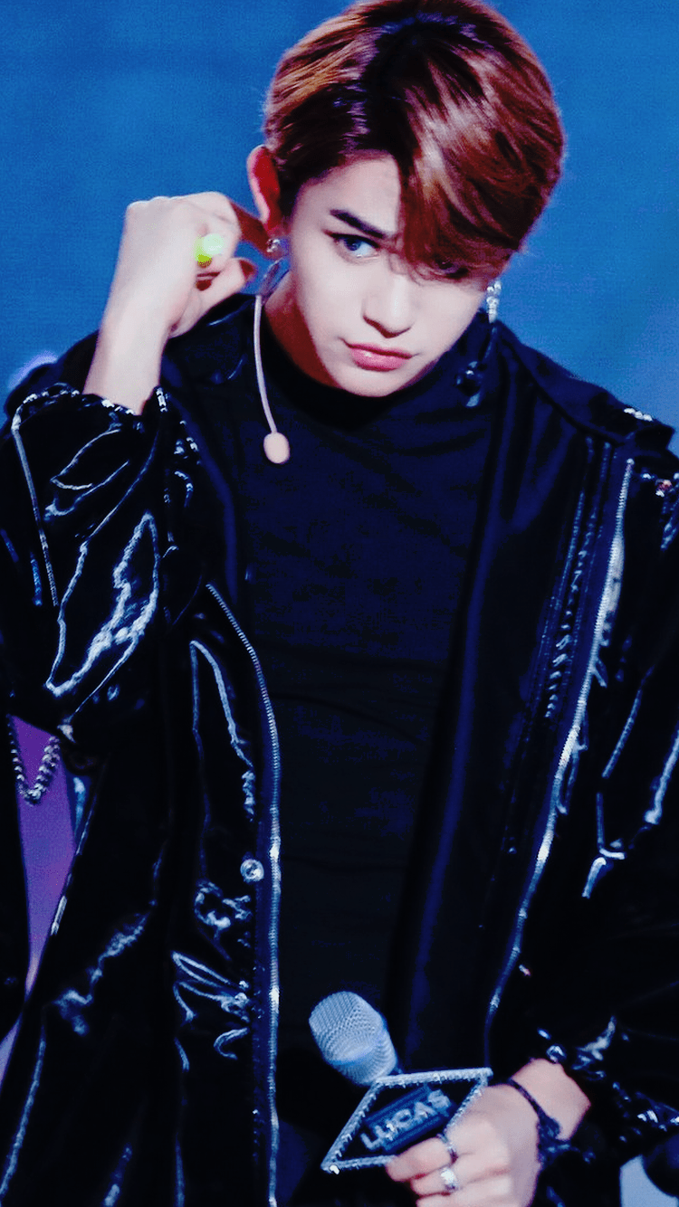 Idol kelahiran 25 januari 1999 ini terlibat dalam rumor perselingkuhan. Nct Lucas Wallpapers Top Free Nct Lucas Backgrounds Wallpaperaccess