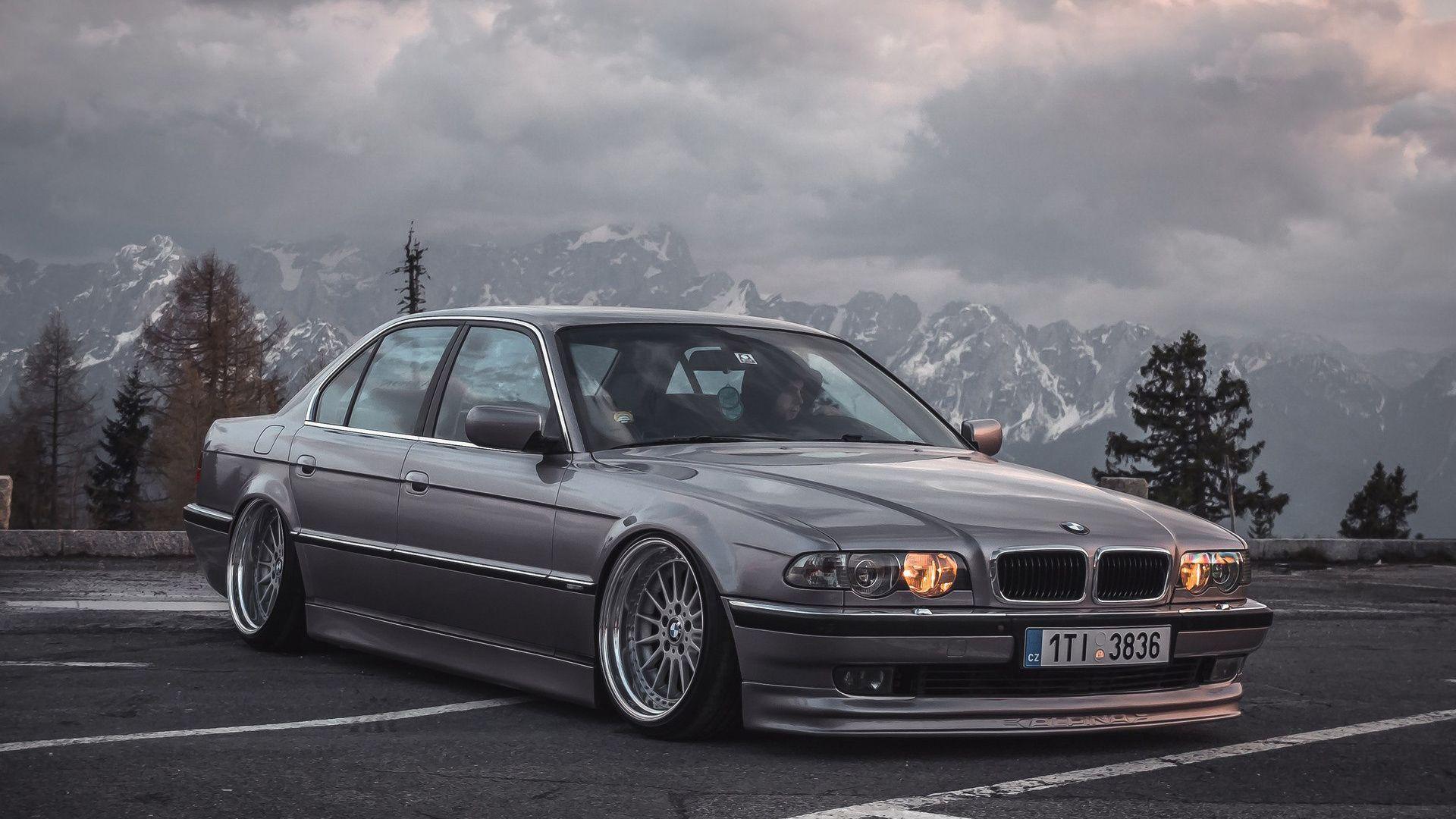 Bmw e38 car