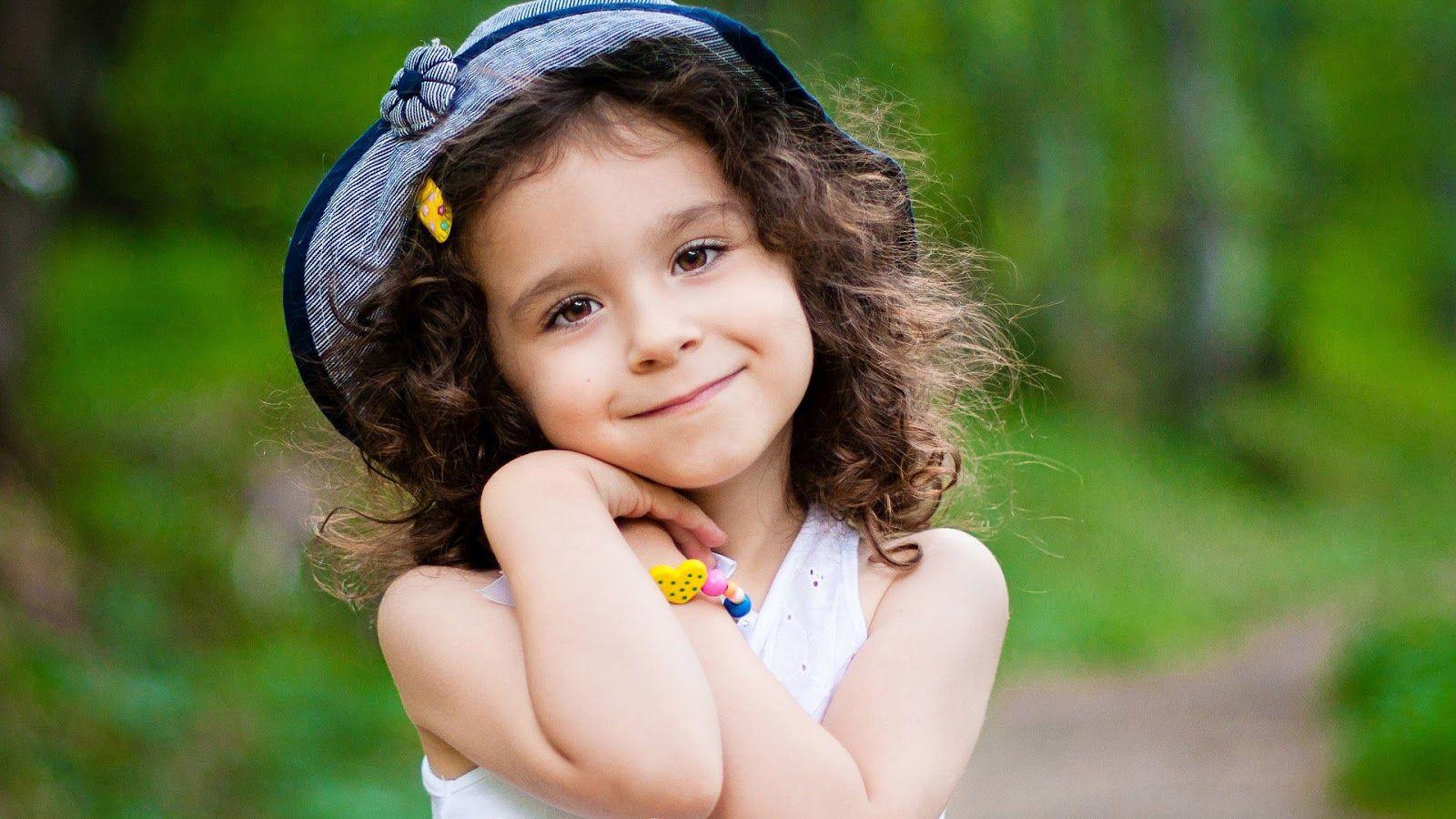 Baby Girl Wallpapers Top Free Baby Girl Backgrounds Wallpaperaccess