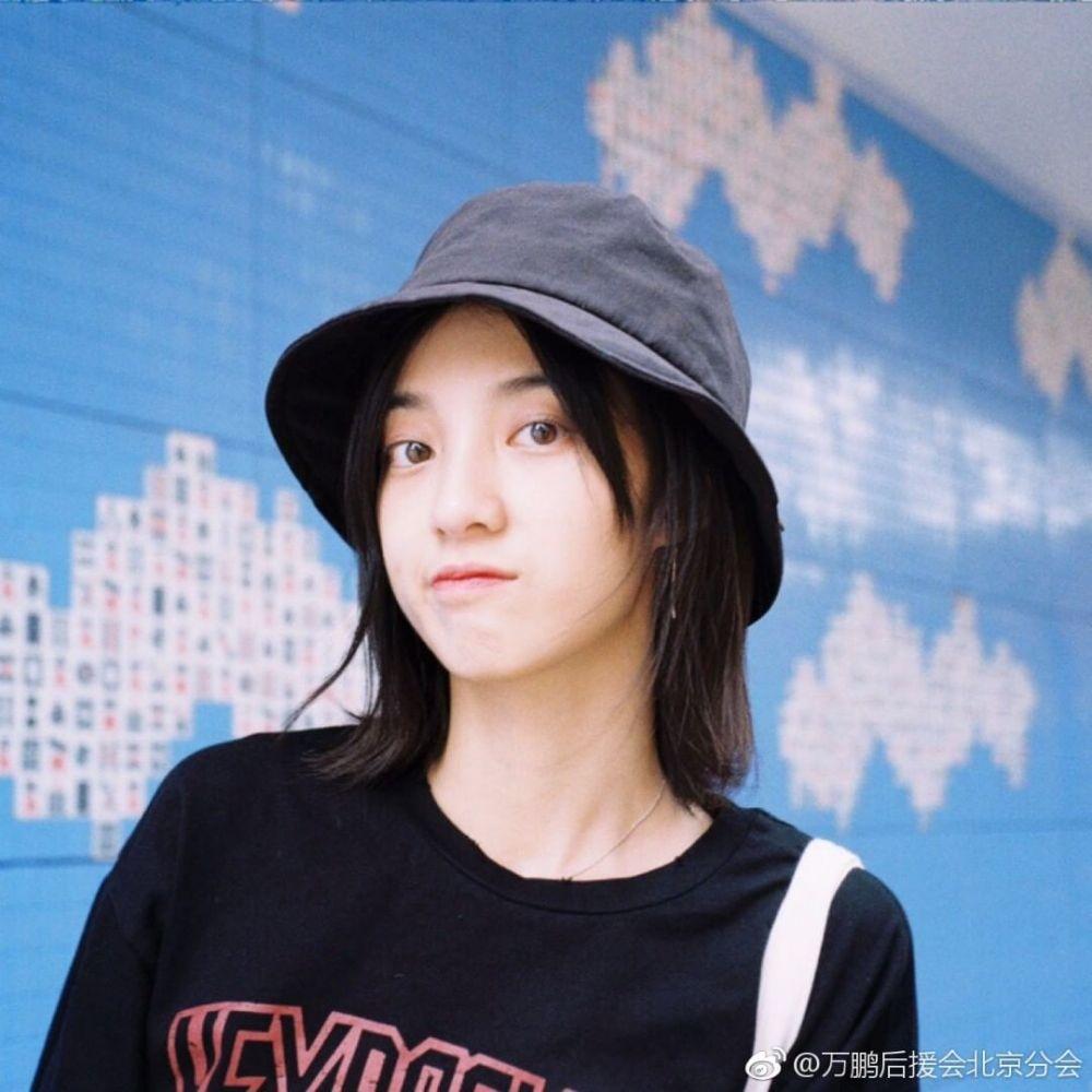 Hd wallpapers and background images. My Girlfriend Is Alien Wallpapers Top Free My Girlfriend Is Alien Backgrounds Wallpaperaccess