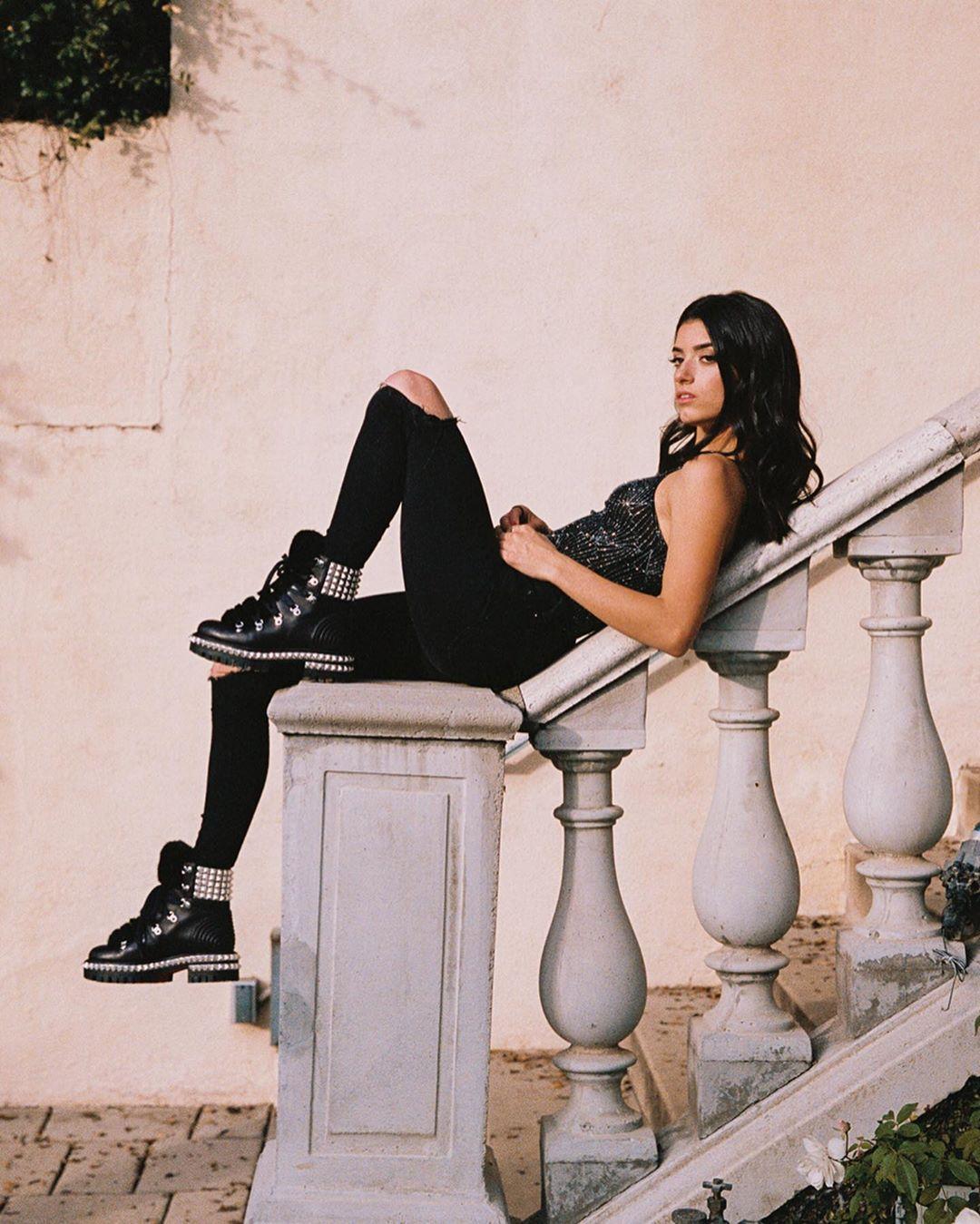 dixie d'amelio wallpapers top free dixie d'amelio on dixie damelio wallpapers