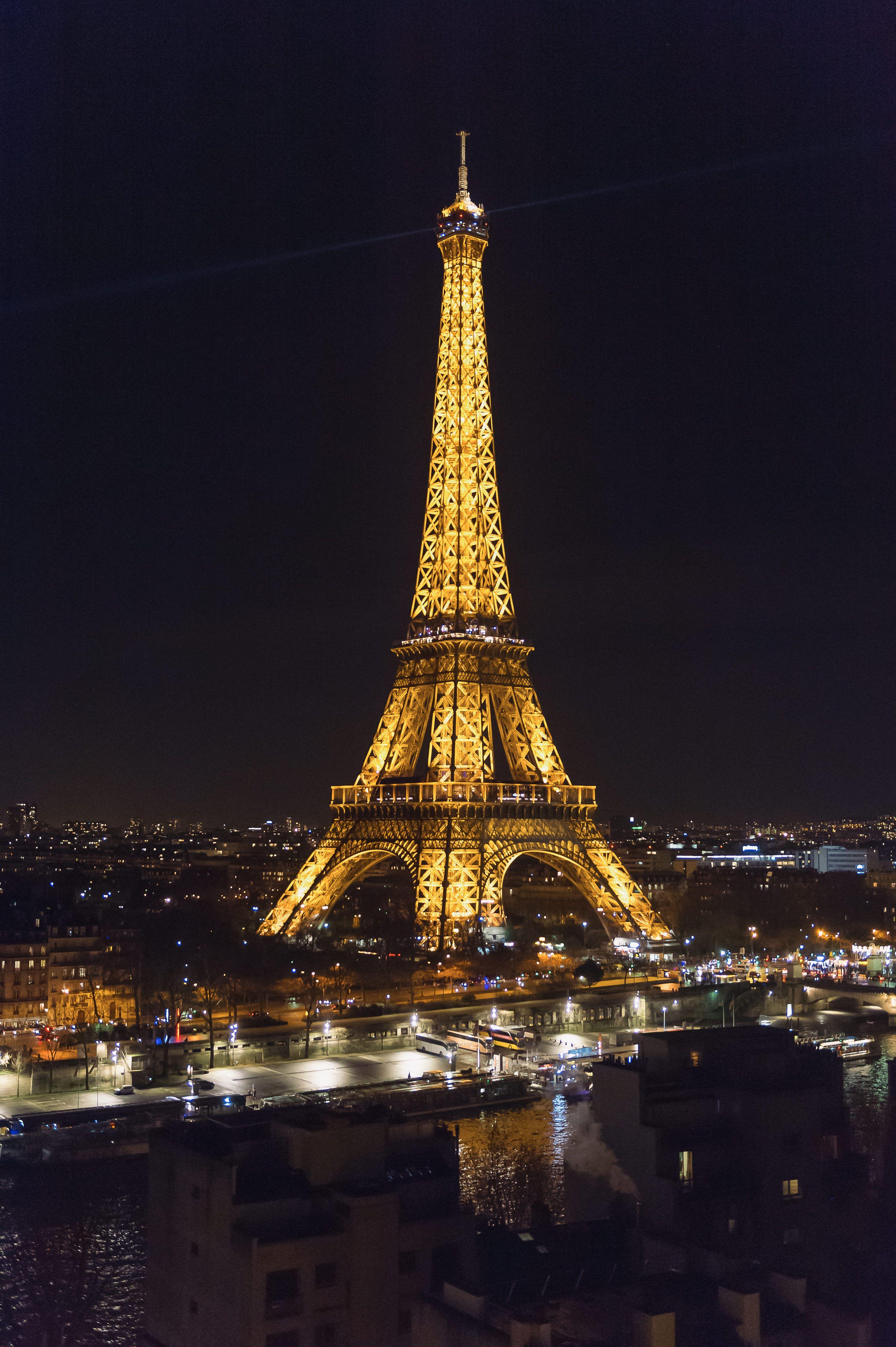 aesthetic eiffel tower wallpapers top free aesthetic on paris aesthetic wallpapers