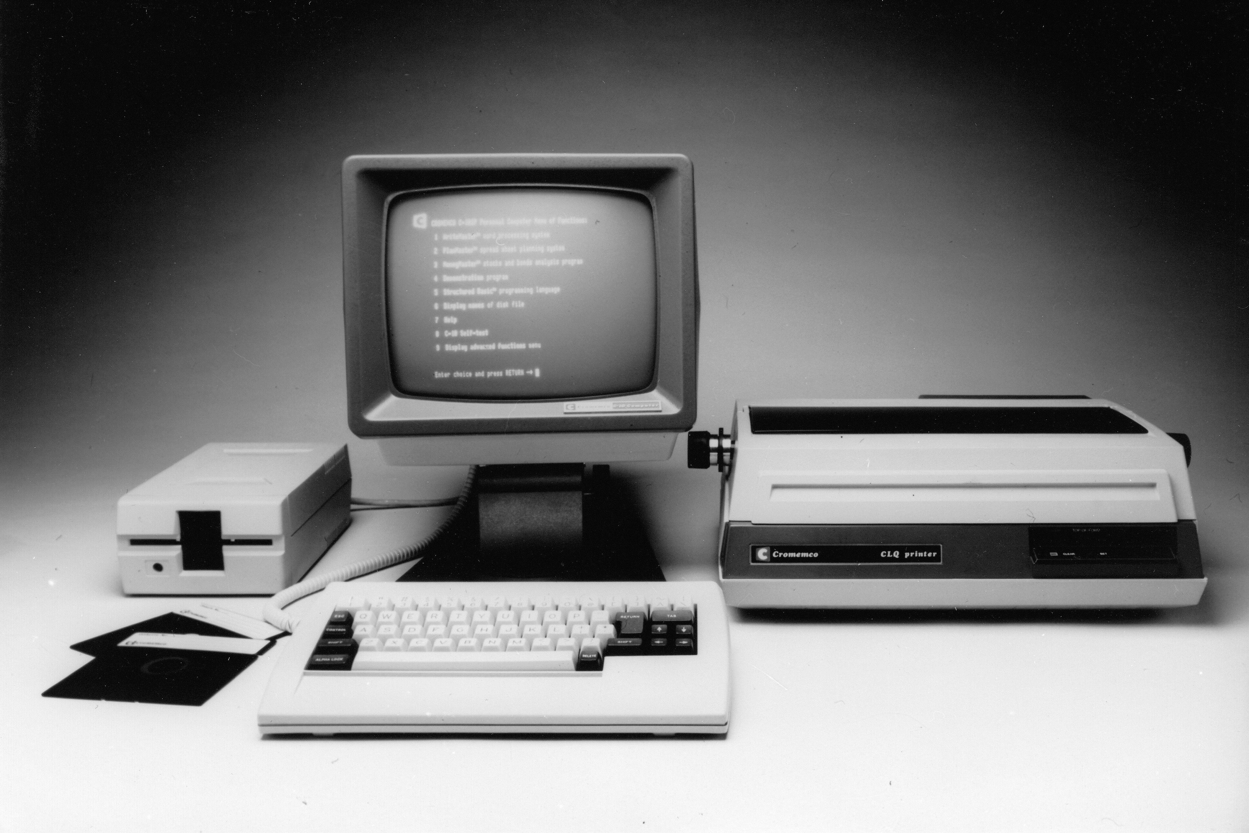 Make your computer feel like home with a little. Retro Computer Wallpapers Top Free Retro Computer Backgrounds Wallpaperaccess