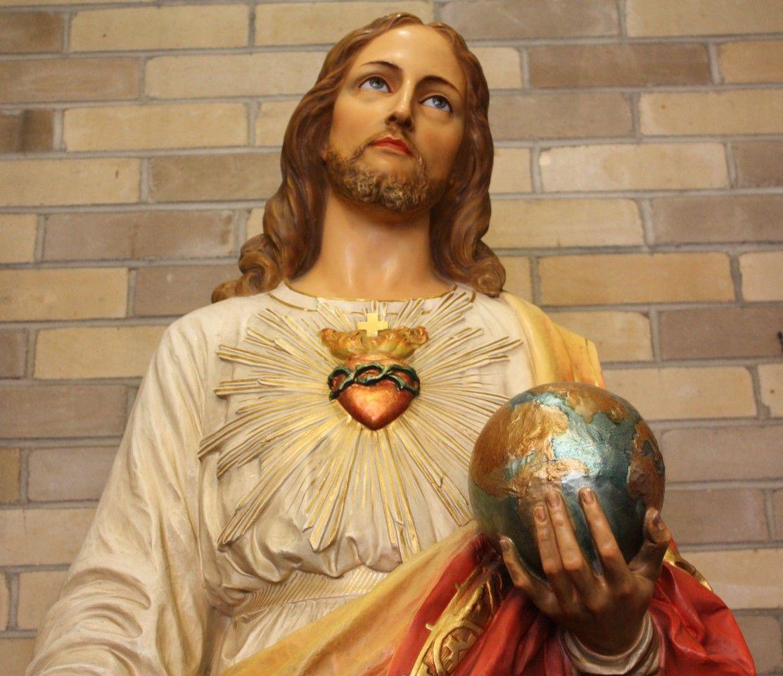 sacred heart of jesus wallpapers wallpaper cave on sacred heart of jesus wallpaper
