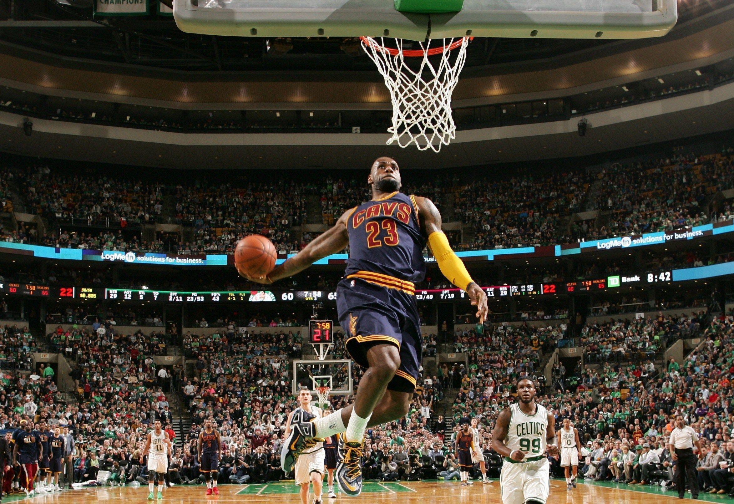 lebron james dunk 4k wallpaper lebron james wallpapers on lebron james dunking wallpaper